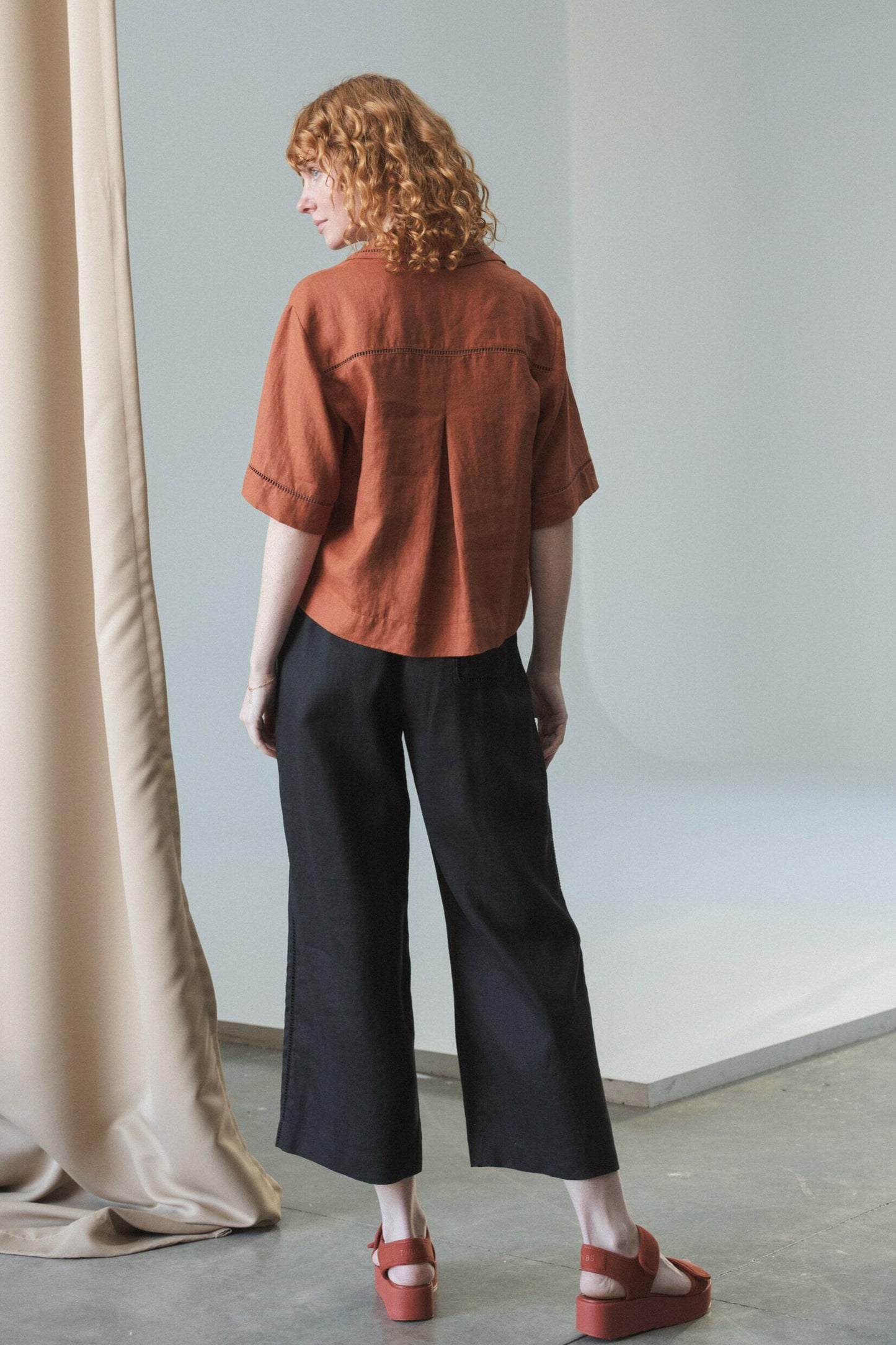 RIKA BLACK LINEN PANTS