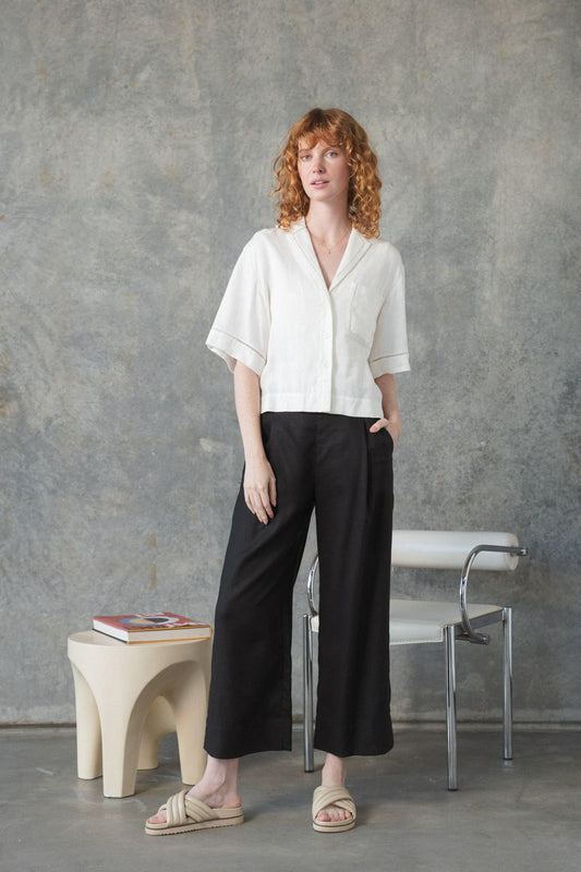 IVY BLACK LINEN CROP PANTS