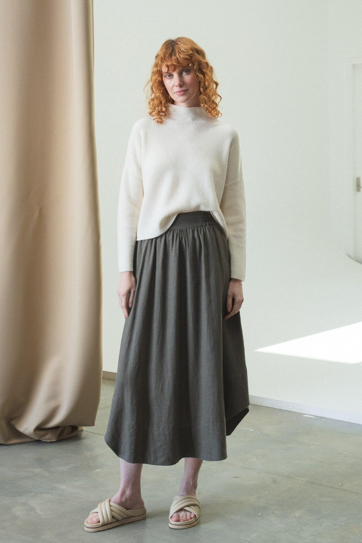 HANNAH KHAKI LINEN SKIRT